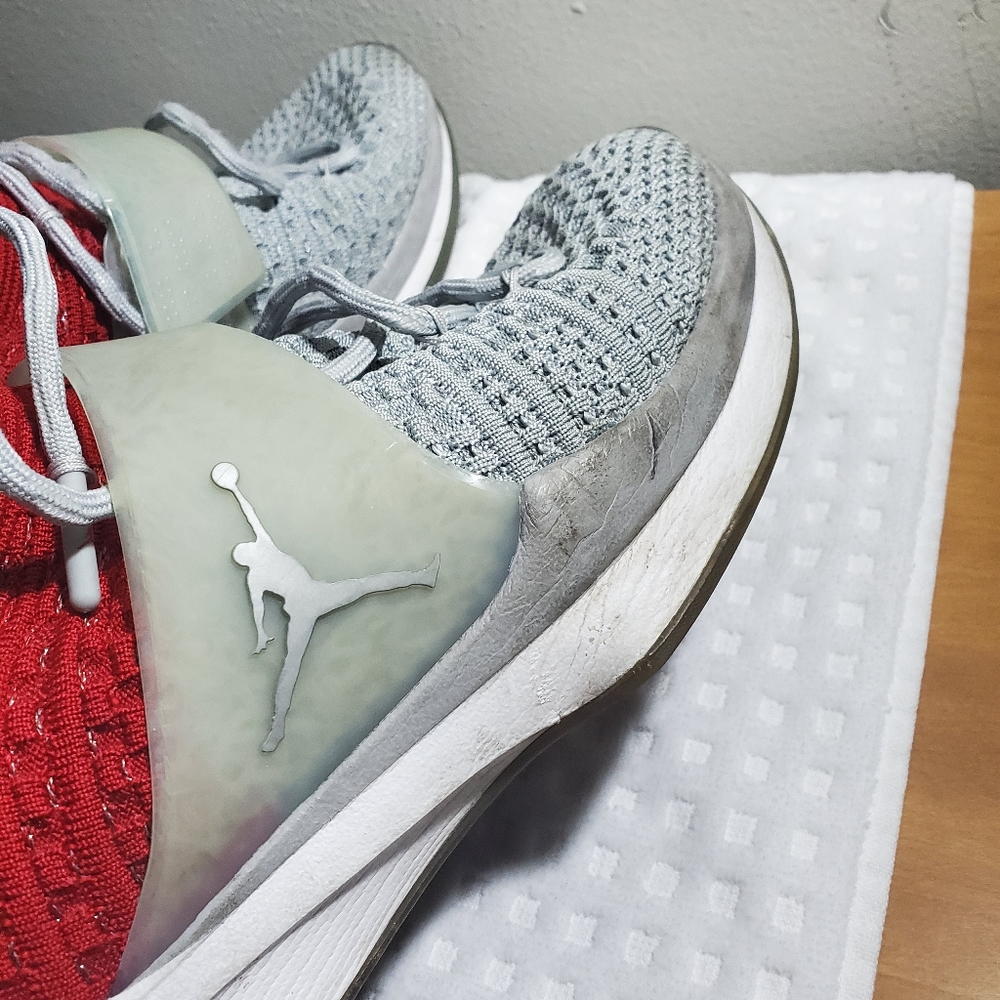 Jordan Zoom - Picture 3 of 5